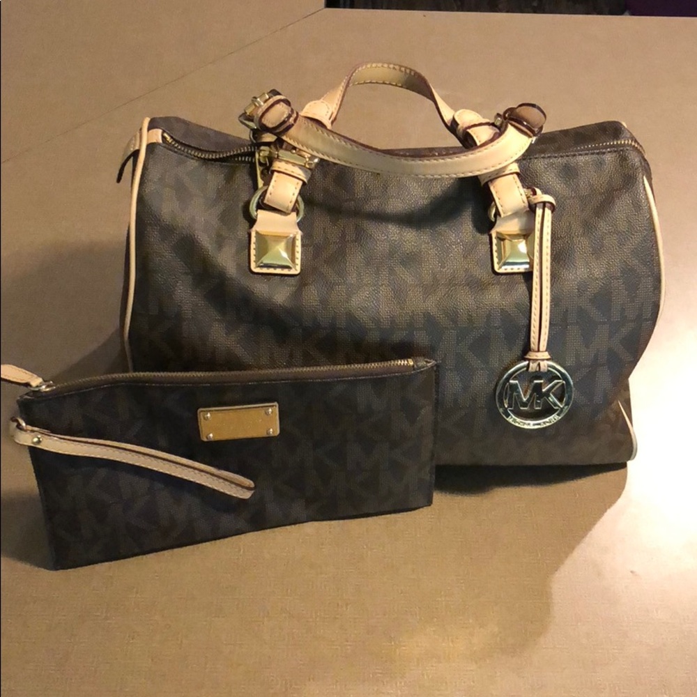 Authentic Michael Kors purse AND wristlet